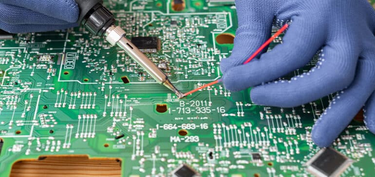 What to Look for When Choosing a PCB Assembly Manufacturer for Long-Term Projects