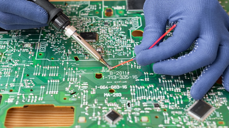 What to Look for in a PCB Assembly Manufacturer for Long-Term Projects